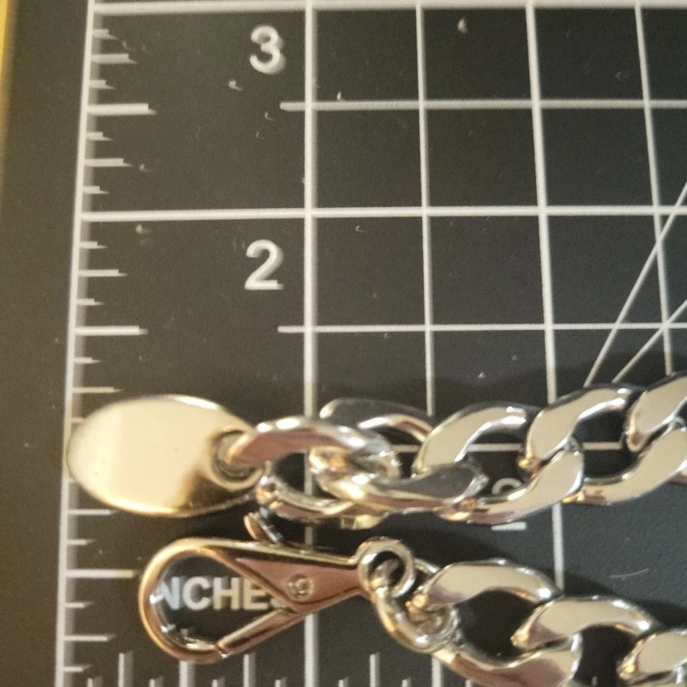 N/A silver tone